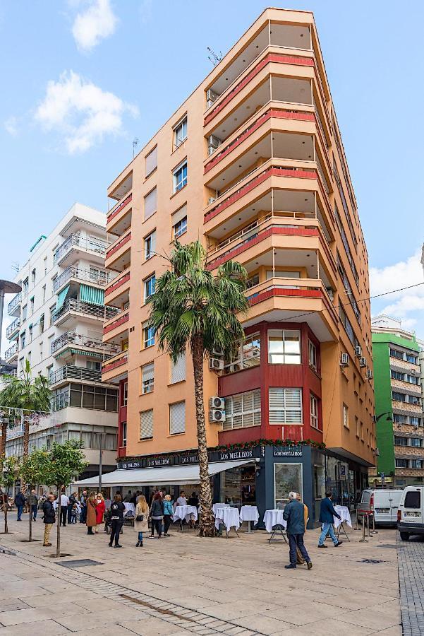 Rooms Young People Only, Soho Citycenter マラガ エクステリア 写真